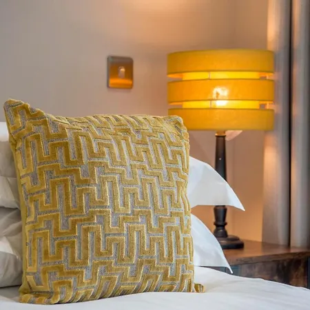 The Quadrant - The Botanical Apartment York