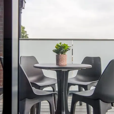 The Quadrant - The Botanical Apartment York