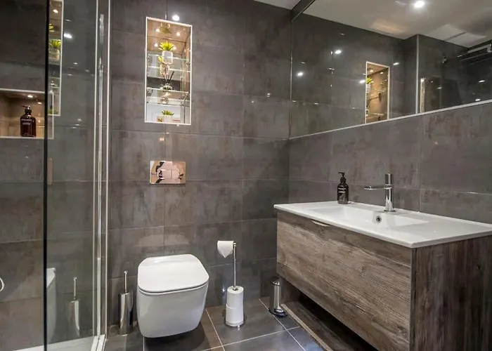 The Quadrant - The Botanical Apartment *