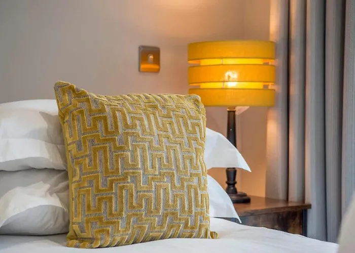 The Quadrant - The Botanical Apartment