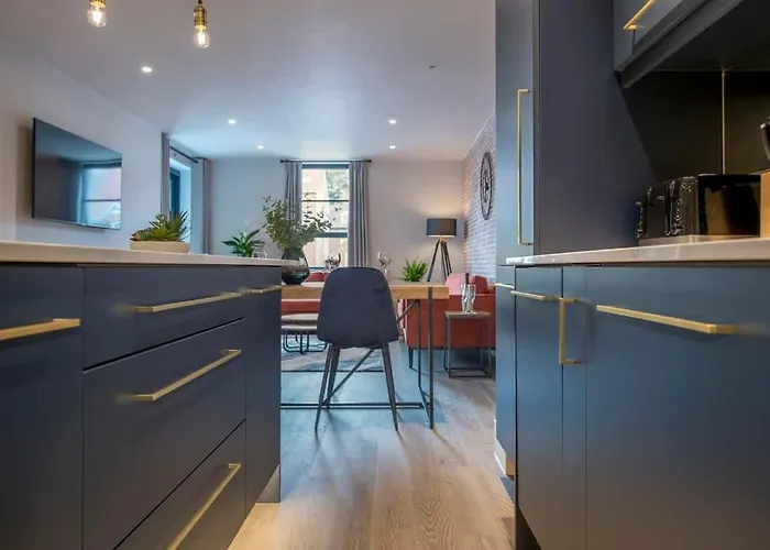 The Quadrant - The Botanical Apartment