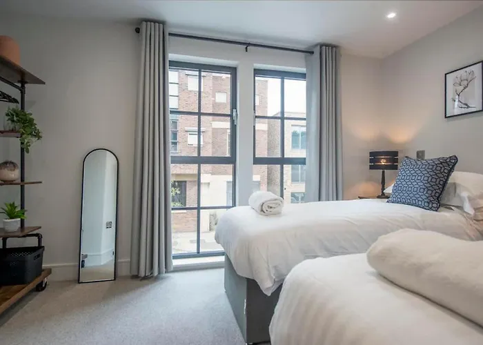 The Quadrant - The Botanical Apartment York