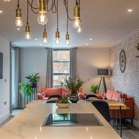 The Quadrant - The Botanical