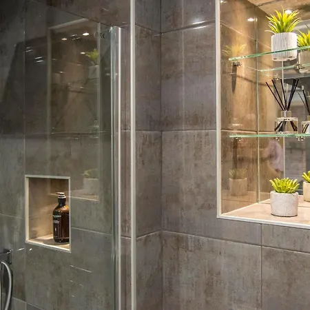 The Quadrant - The Botanical